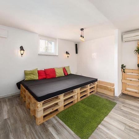 Apartments Rok Ljubljana Bagian luar foto