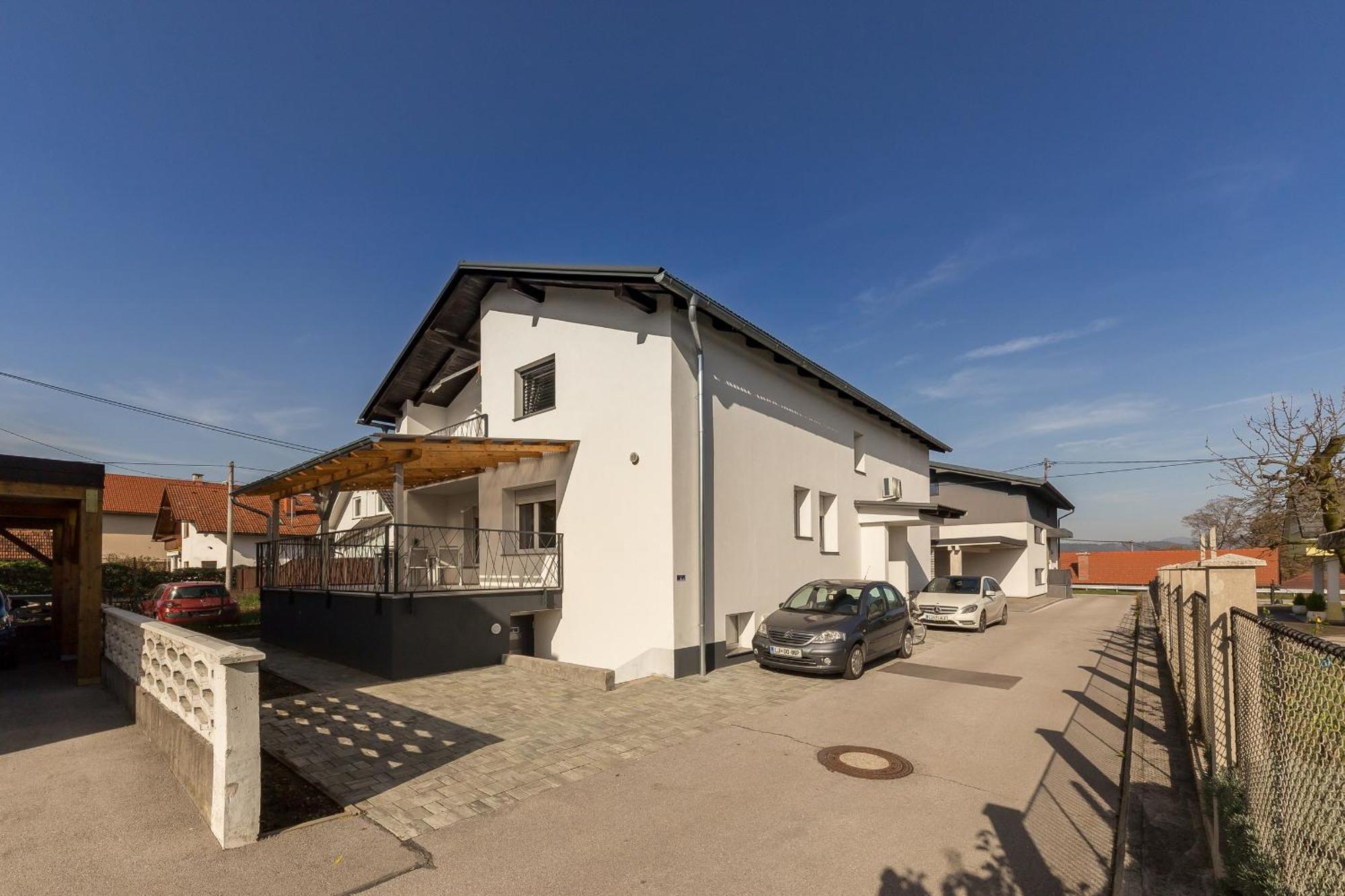 Apartments Rok Ljubljana Bagian luar foto