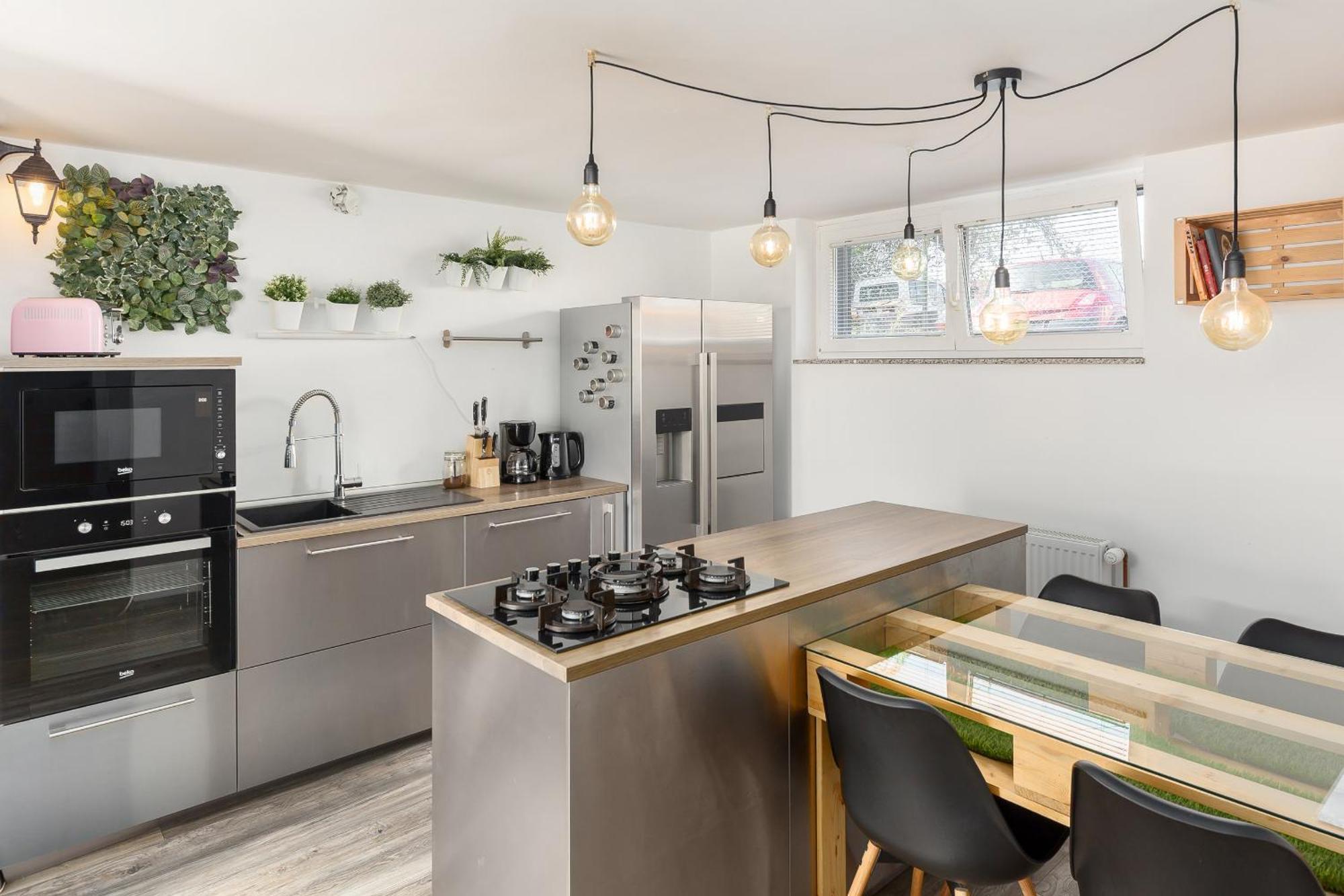 Apartments Rok Ljubljana Bagian luar foto