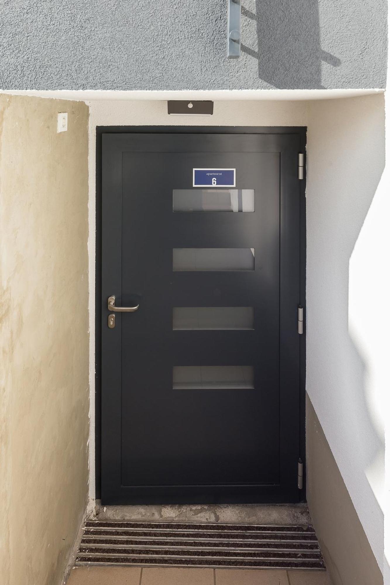 Apartments Rok Ljubljana Bagian luar foto